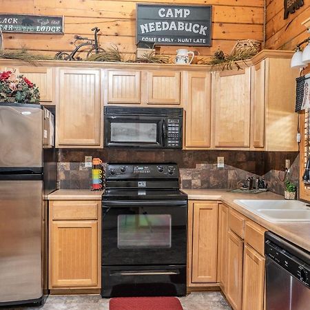 Cabins At Grand Mountain Branson Bagian luar foto