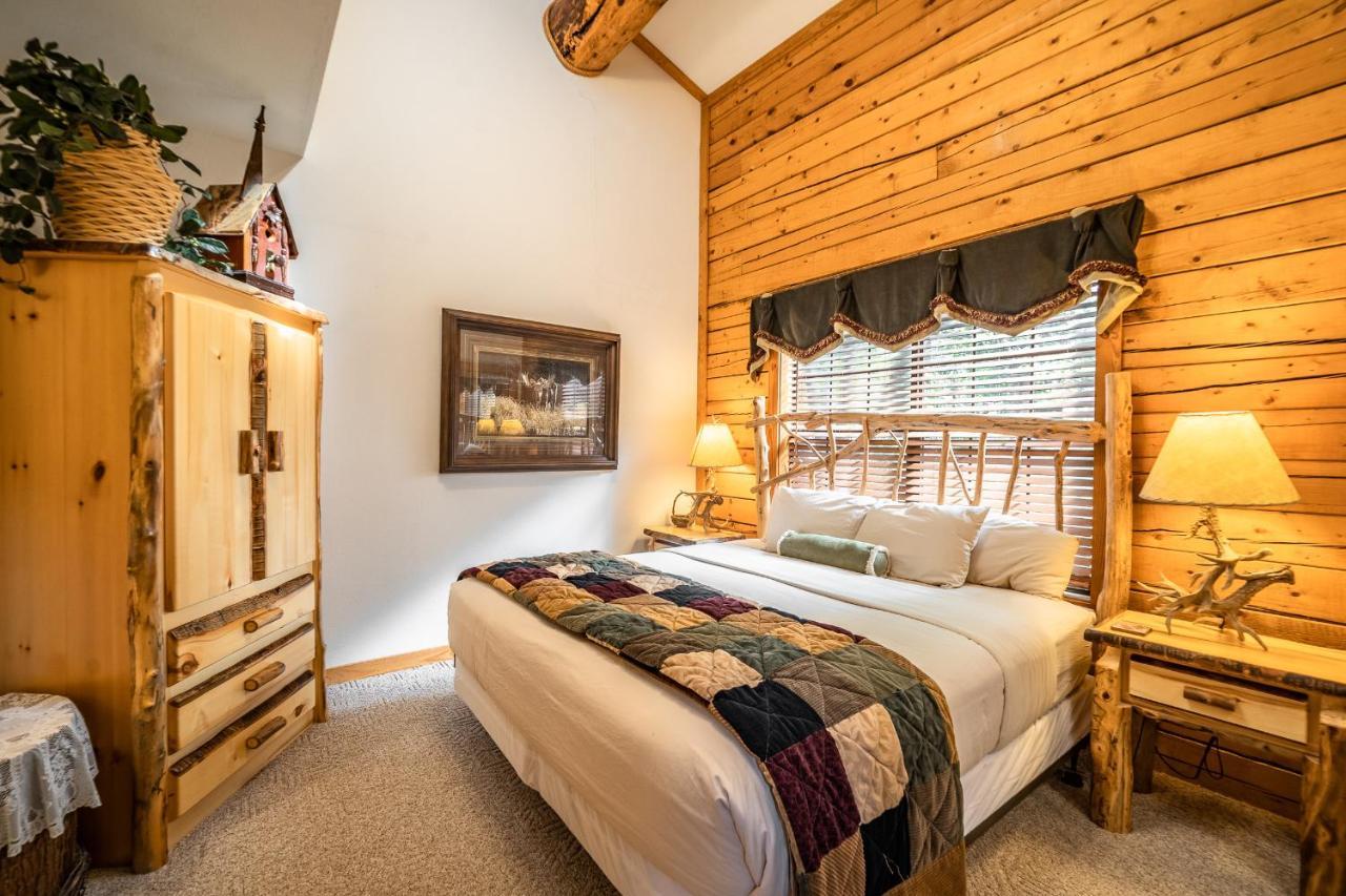 Cabins At Grand Mountain Branson Bagian luar foto