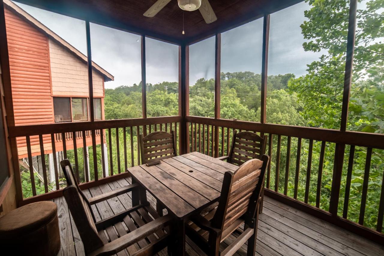 Cabins At Grand Mountain Branson Bagian luar foto