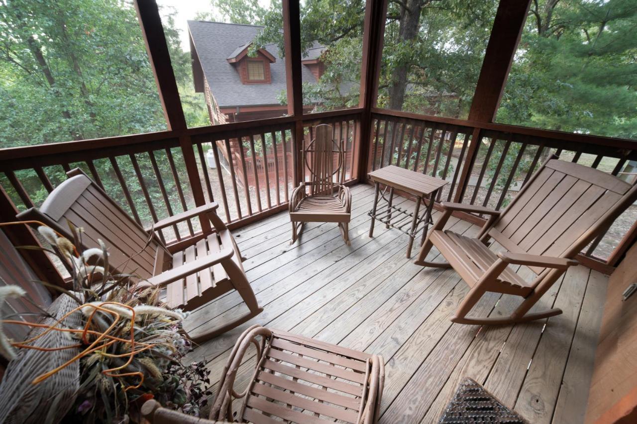 Cabins At Grand Mountain Branson Bagian luar foto