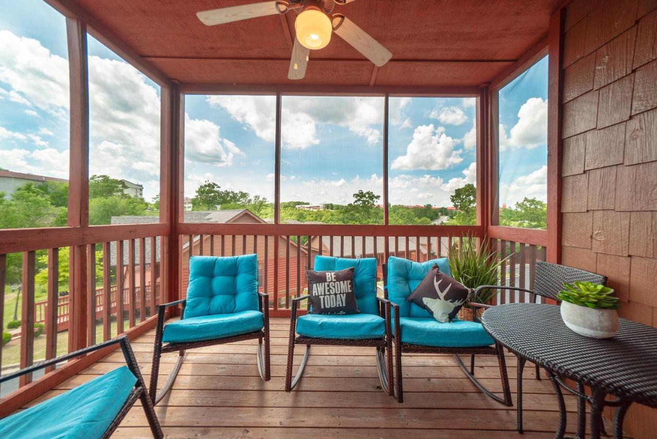 Cabins At Grand Mountain Branson Bagian luar foto