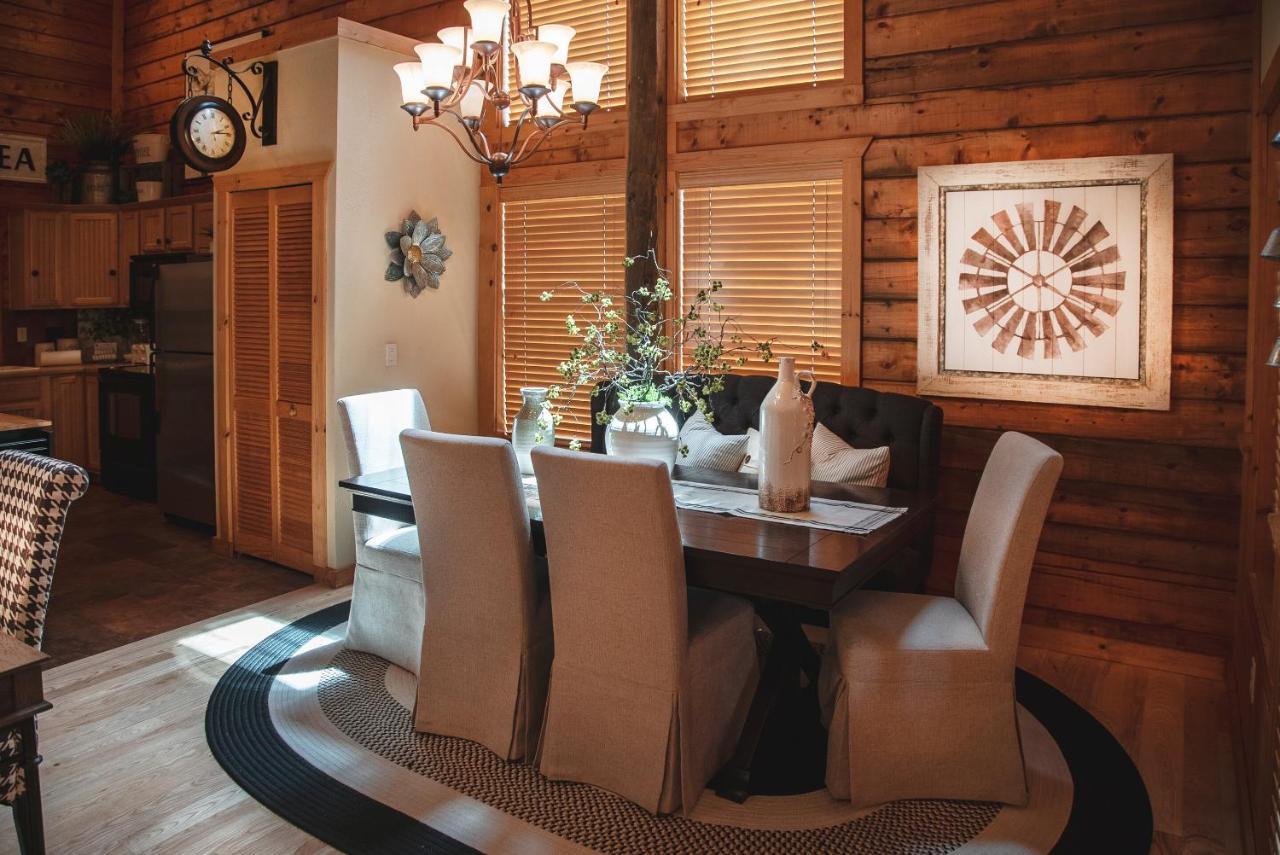 Cabins At Grand Mountain Branson Bagian luar foto